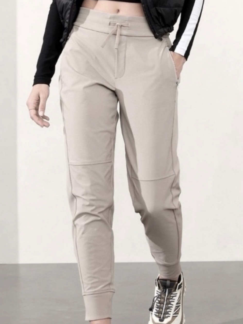 Athleta Slim Drawstring Joggers in Light Taupe